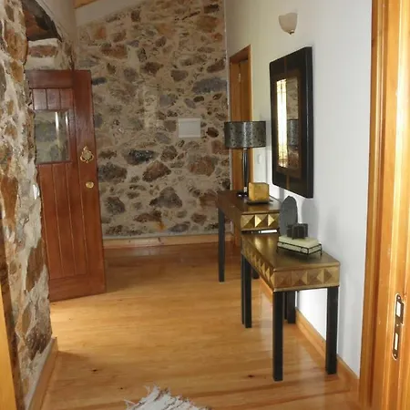 בית נופש Casa Velha פיגרו דוס ויניוס